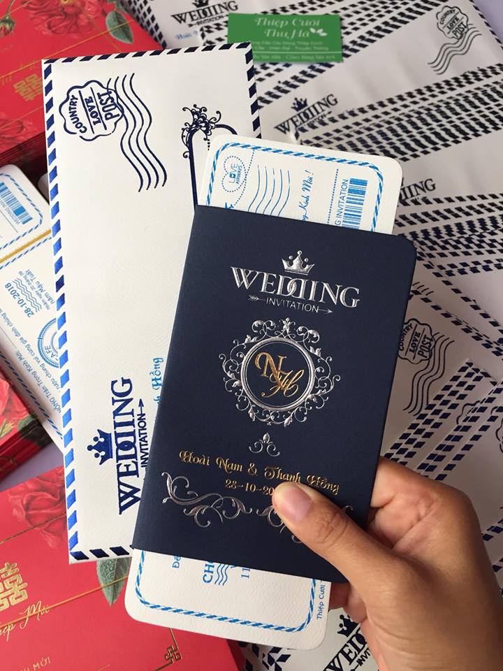 Top mẫu thiệp cưới passport dành cho các đôi trẻ đam mê du lịch